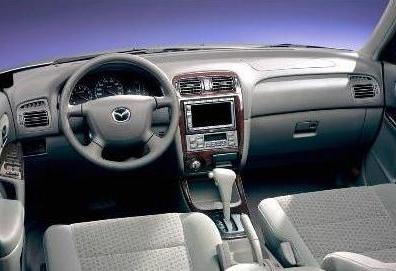Mazda koplyčios interjeras